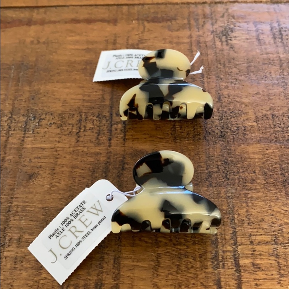 J. Crew Tortoise Hair Clips. Set of 2. - Picture 2 of 5